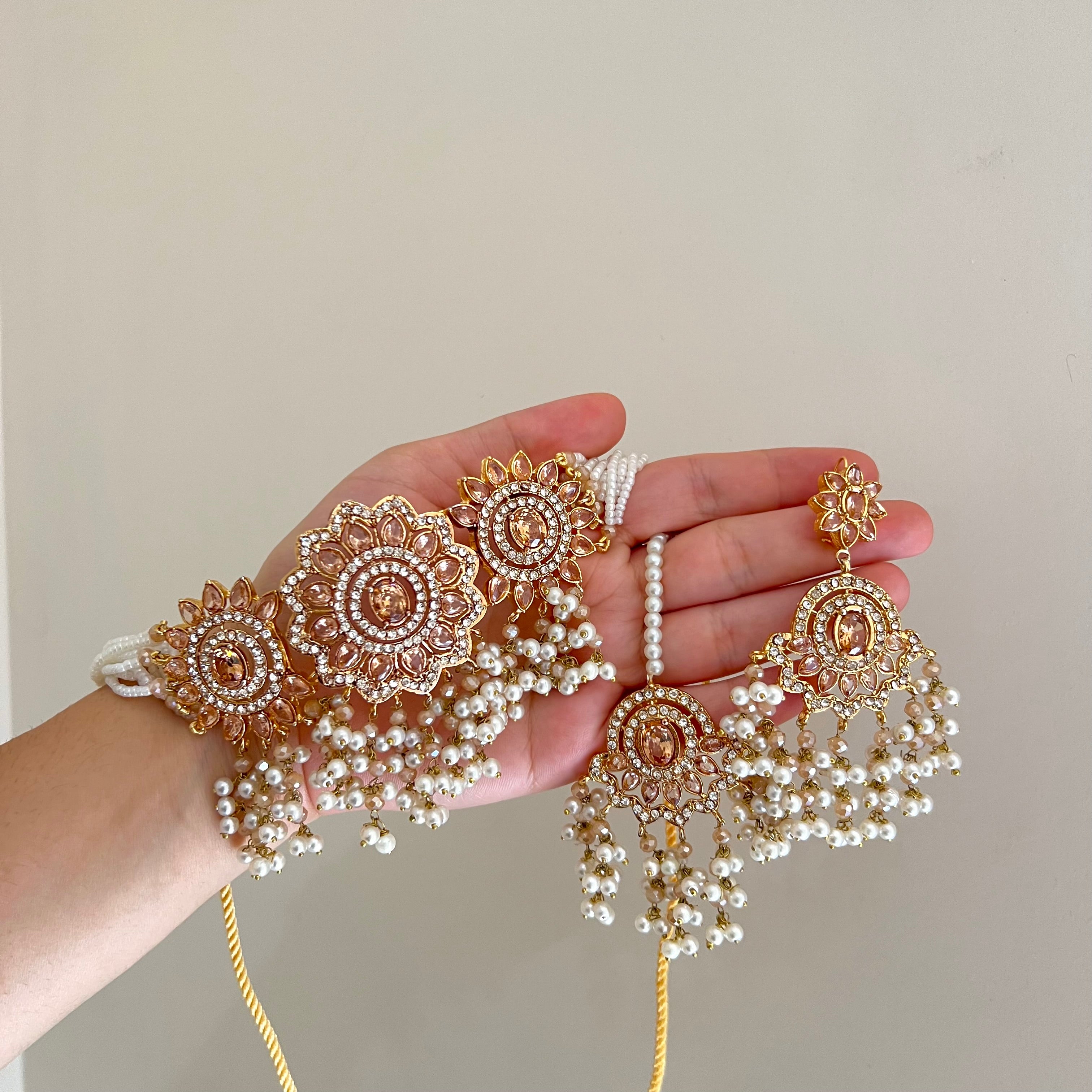 Sadia Choker Set