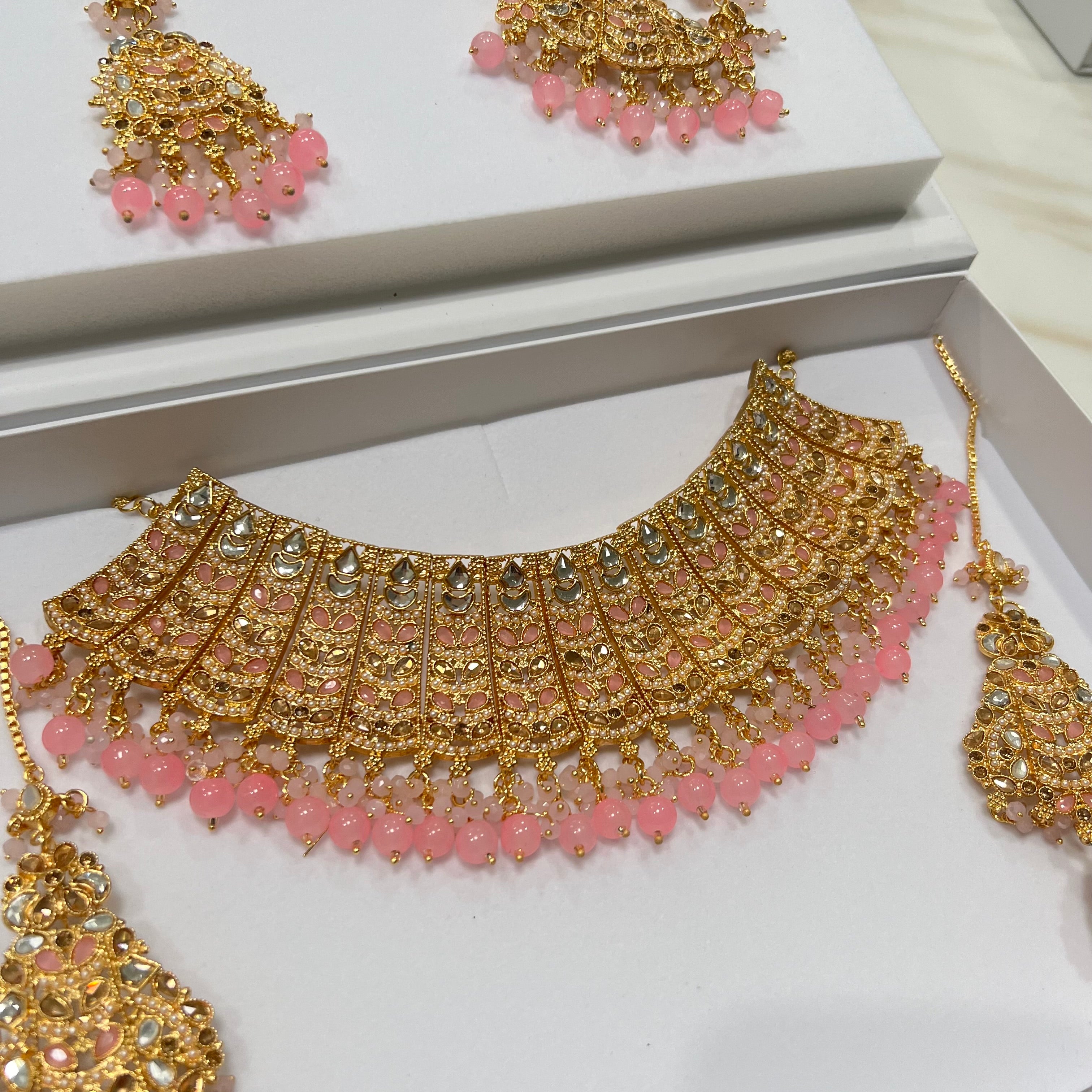 Amani Necklace Set Pink