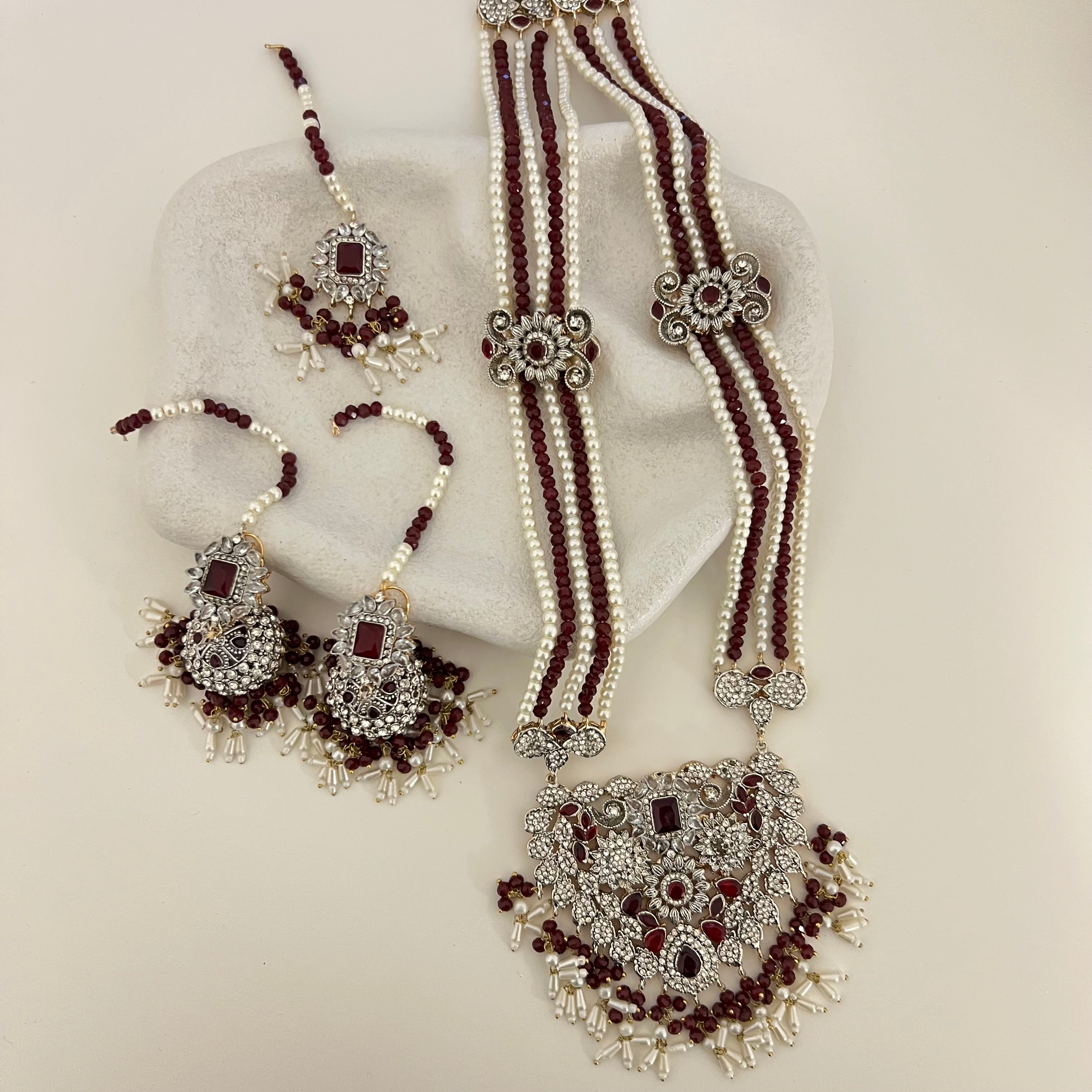Alisha Long Necklace Set