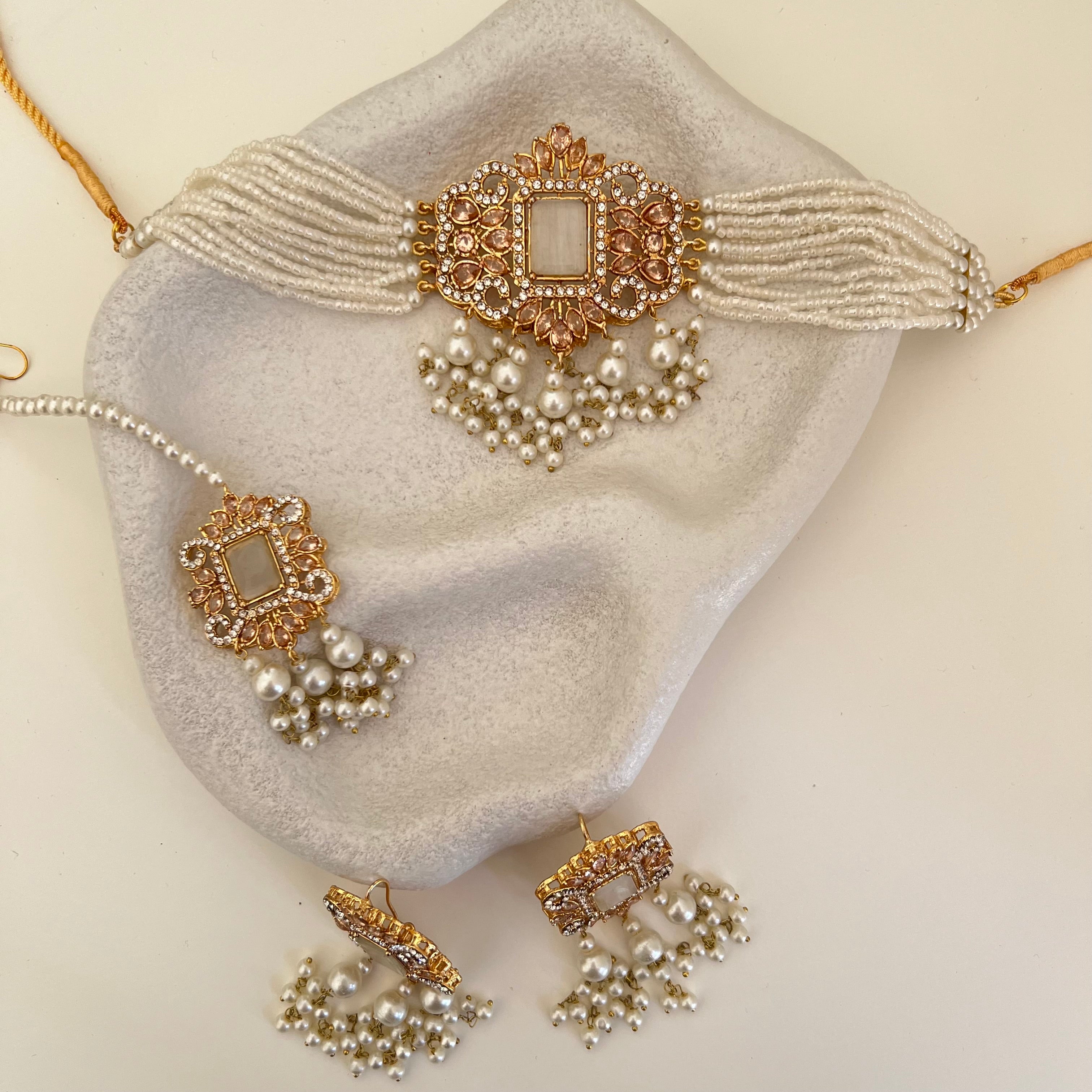 Hania Choker Set