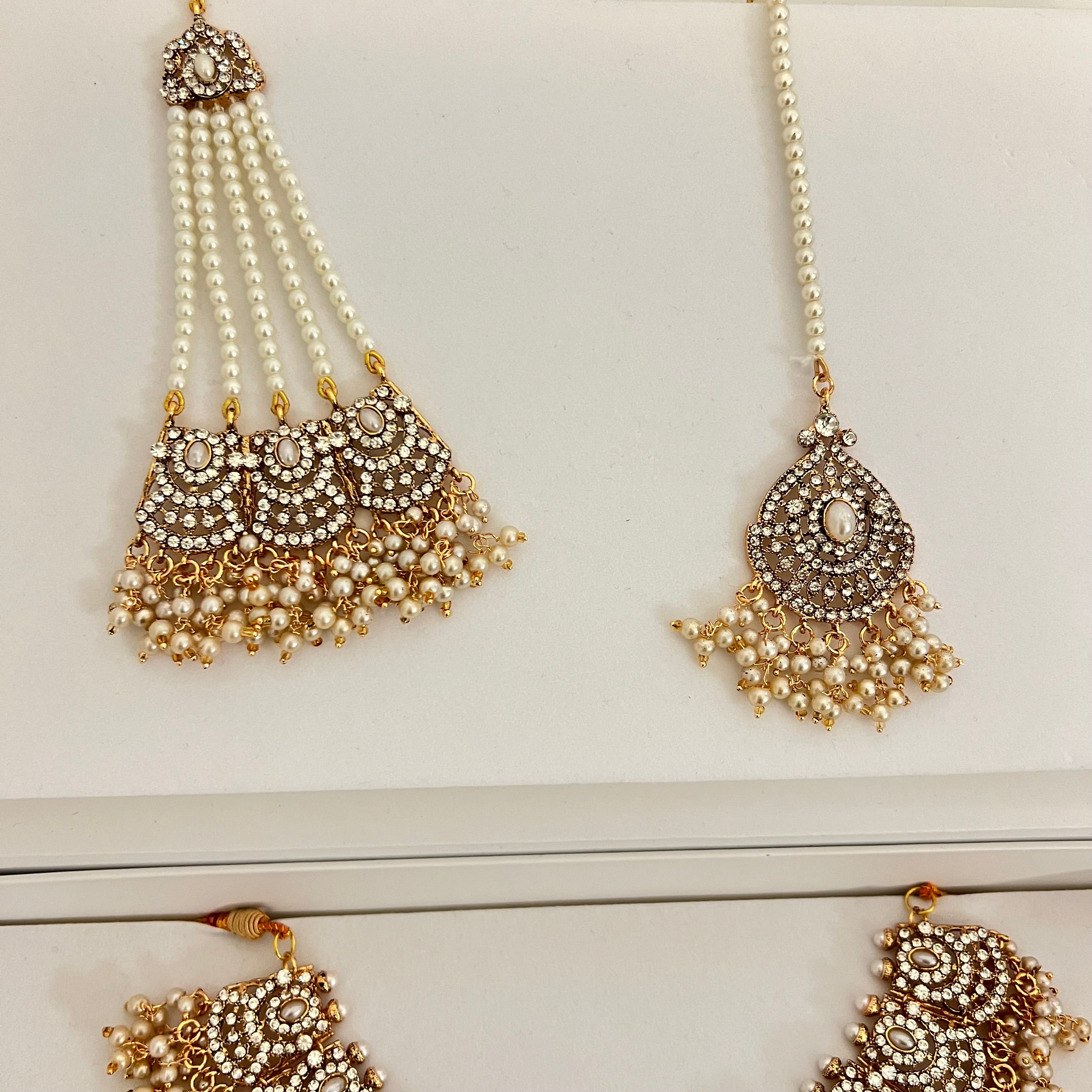 Zeba Necklace Set