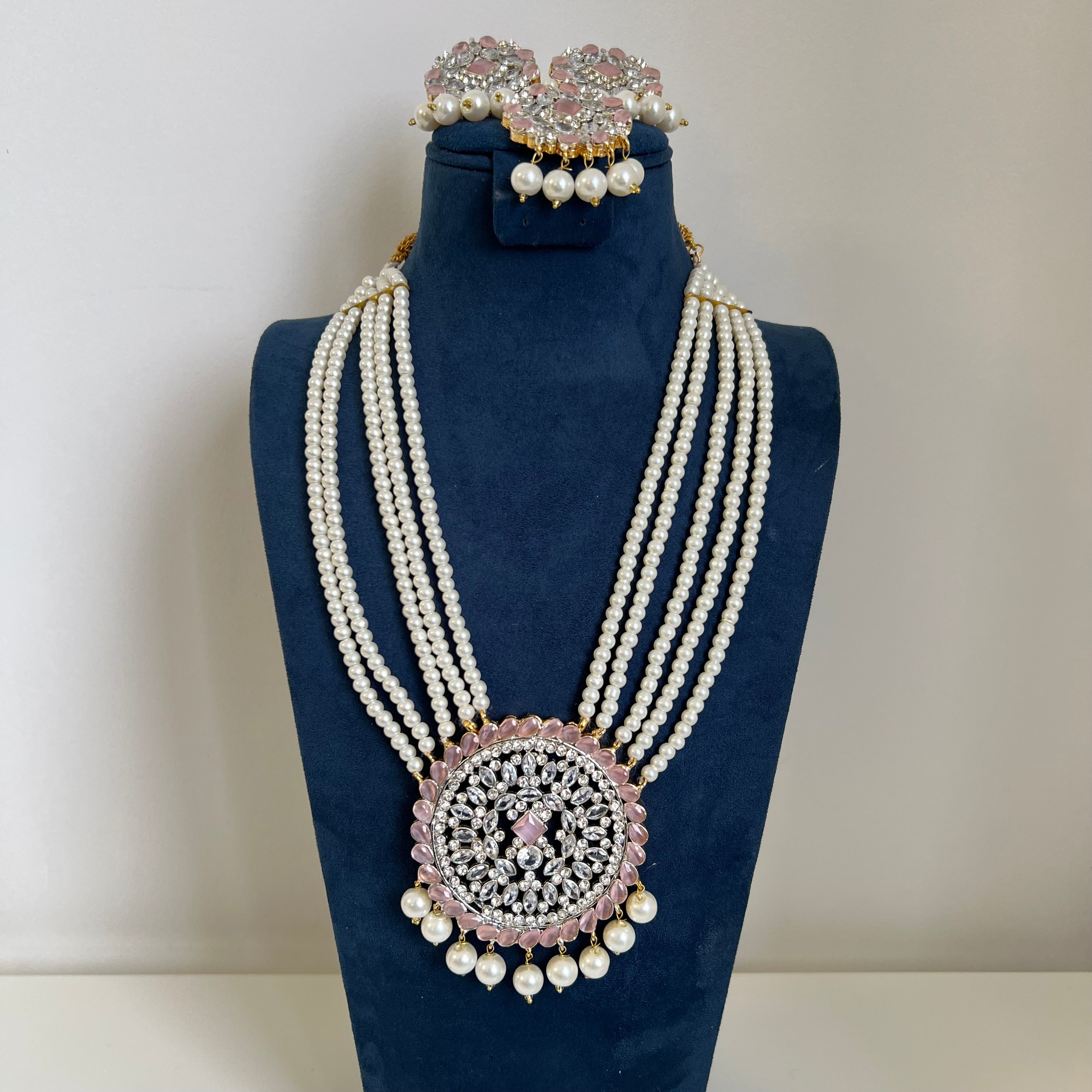 Maham long Necklace Set Baby Pink