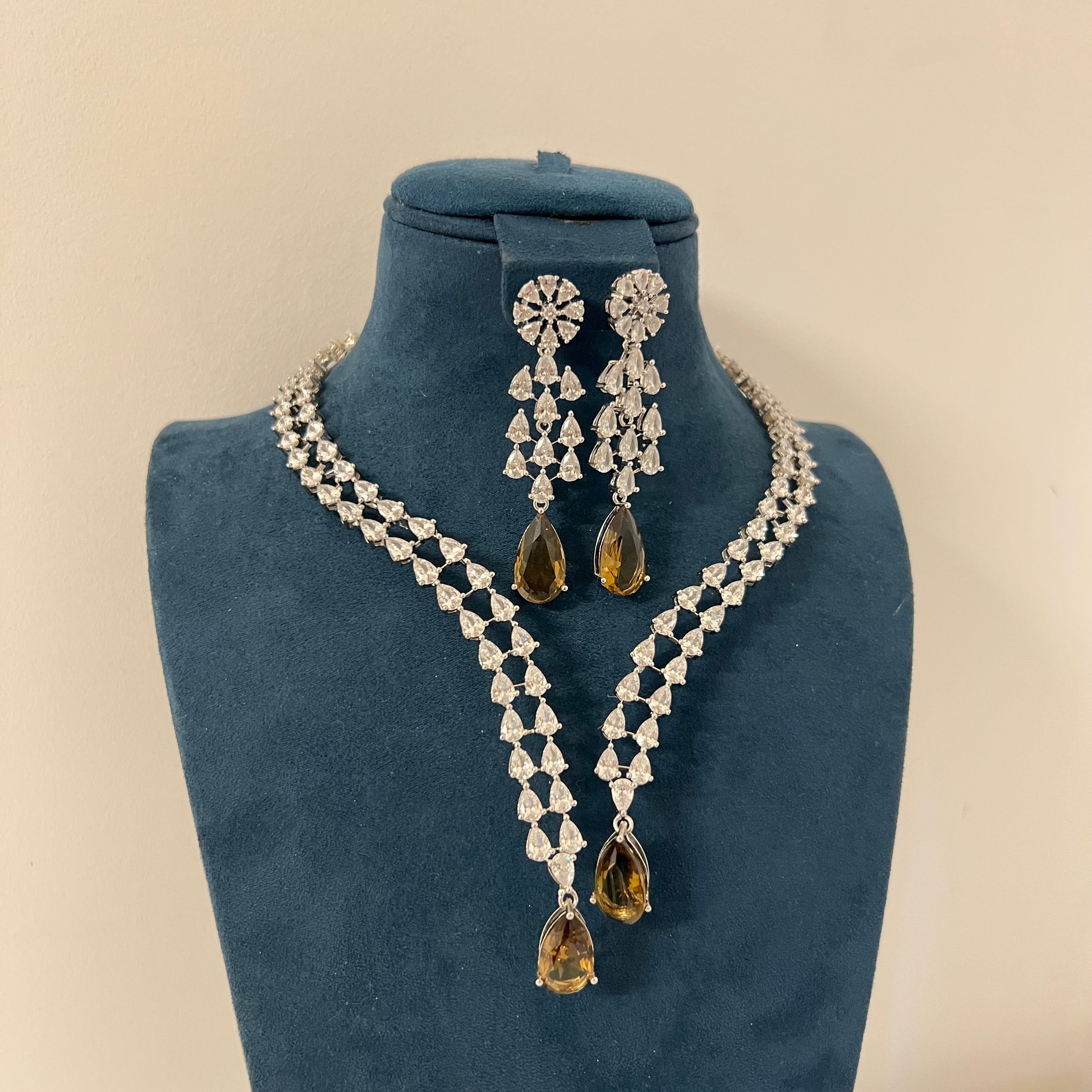 Sajal Necklace Set