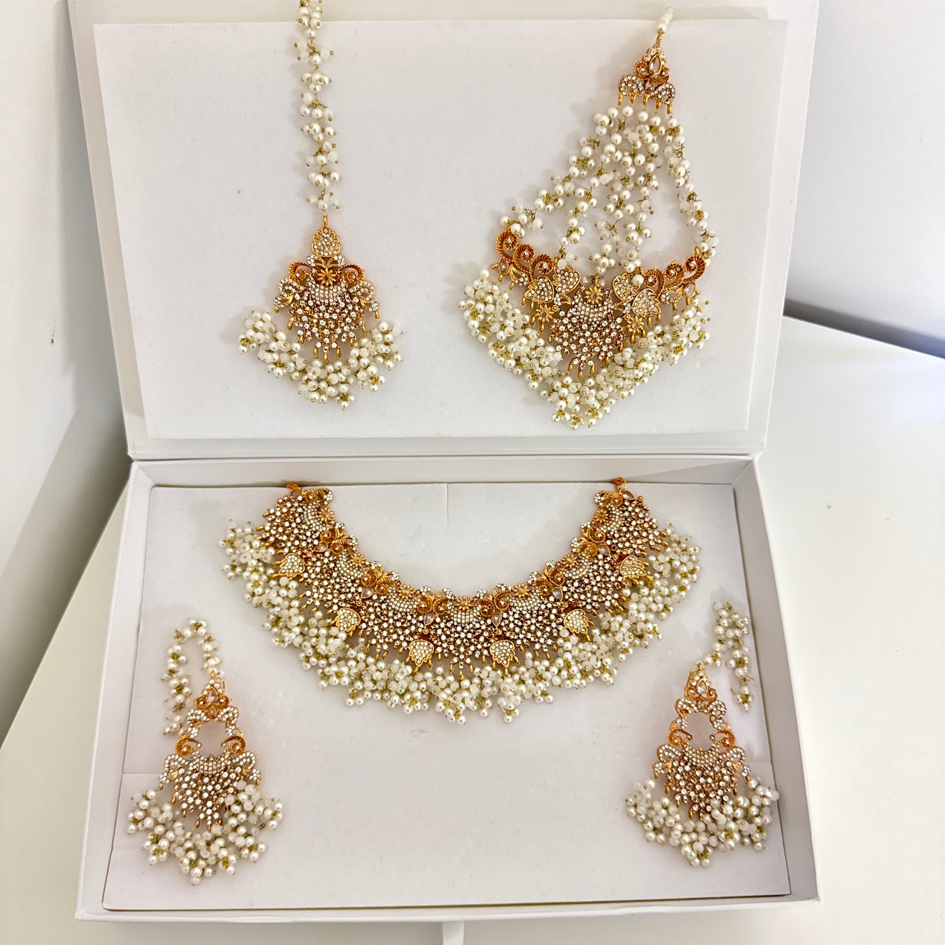 Sabika Necklace Set