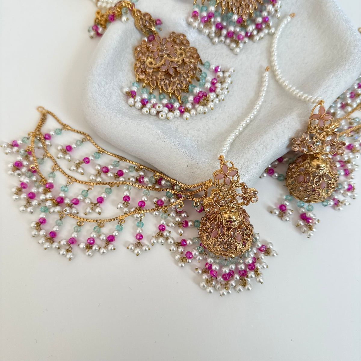 Mahira Choker Set