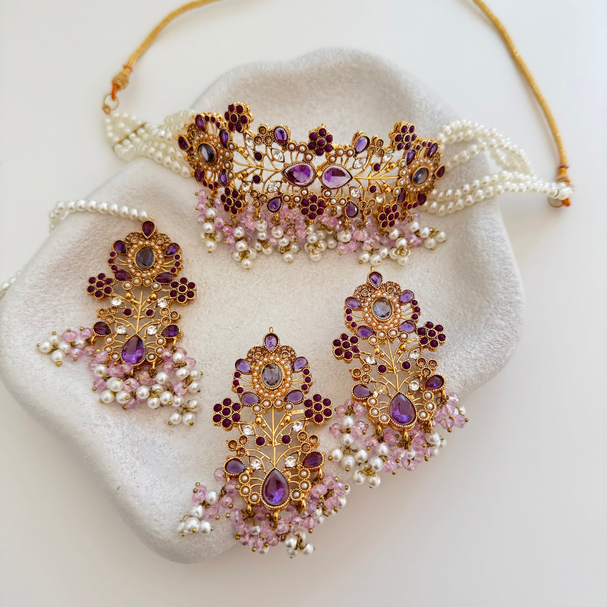 Reama Choker Set