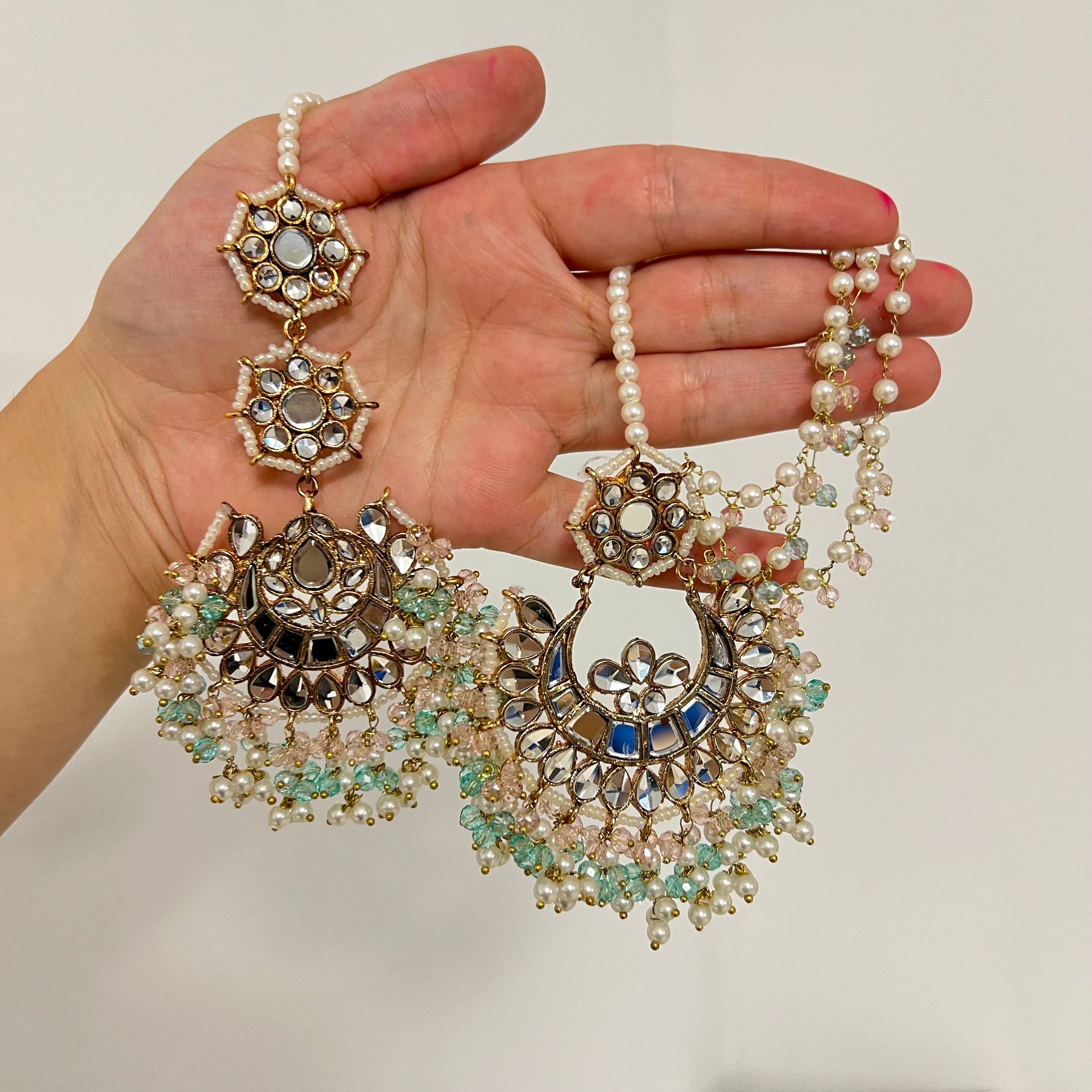 Selena Earring Tikka Set