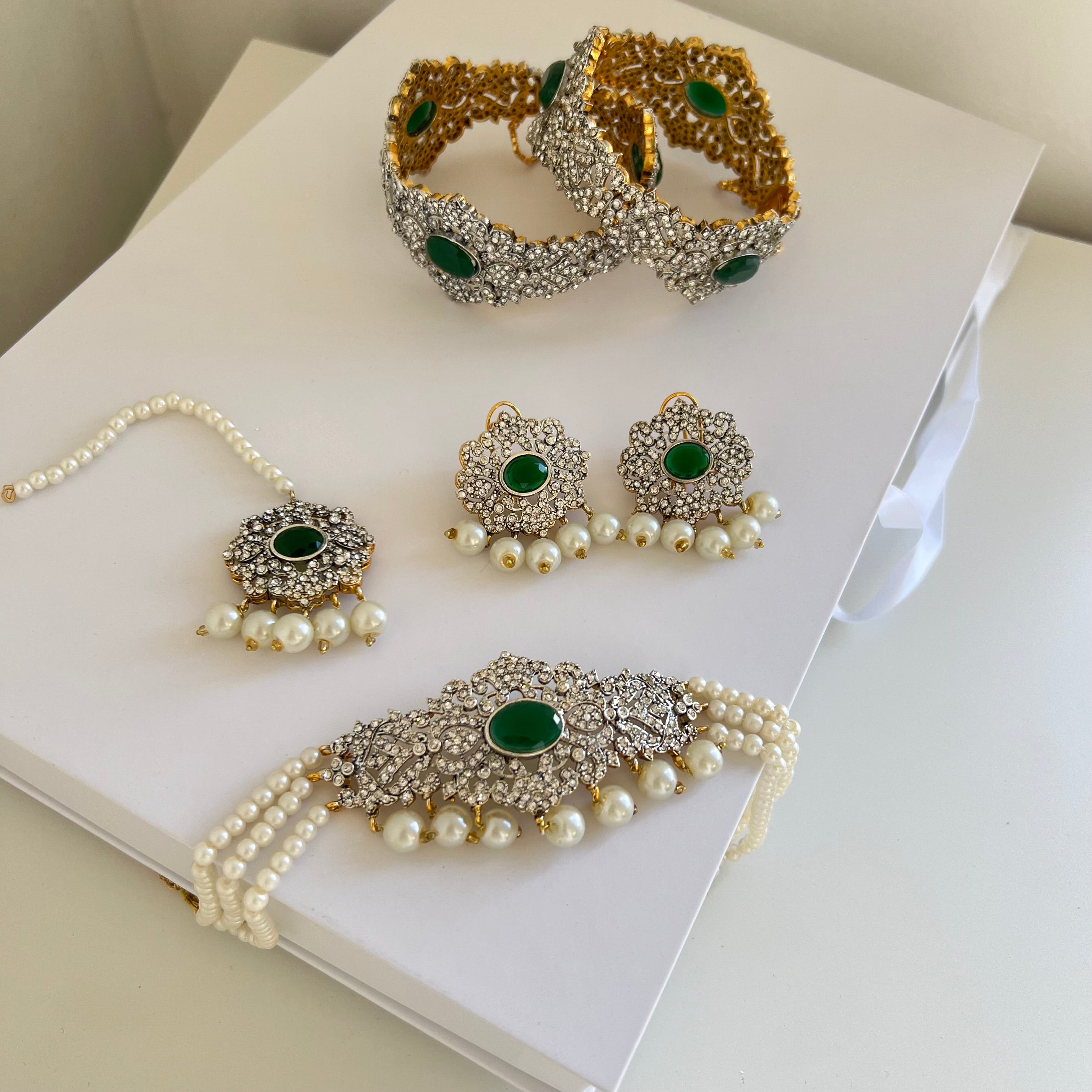 Zyna Choker Set Green