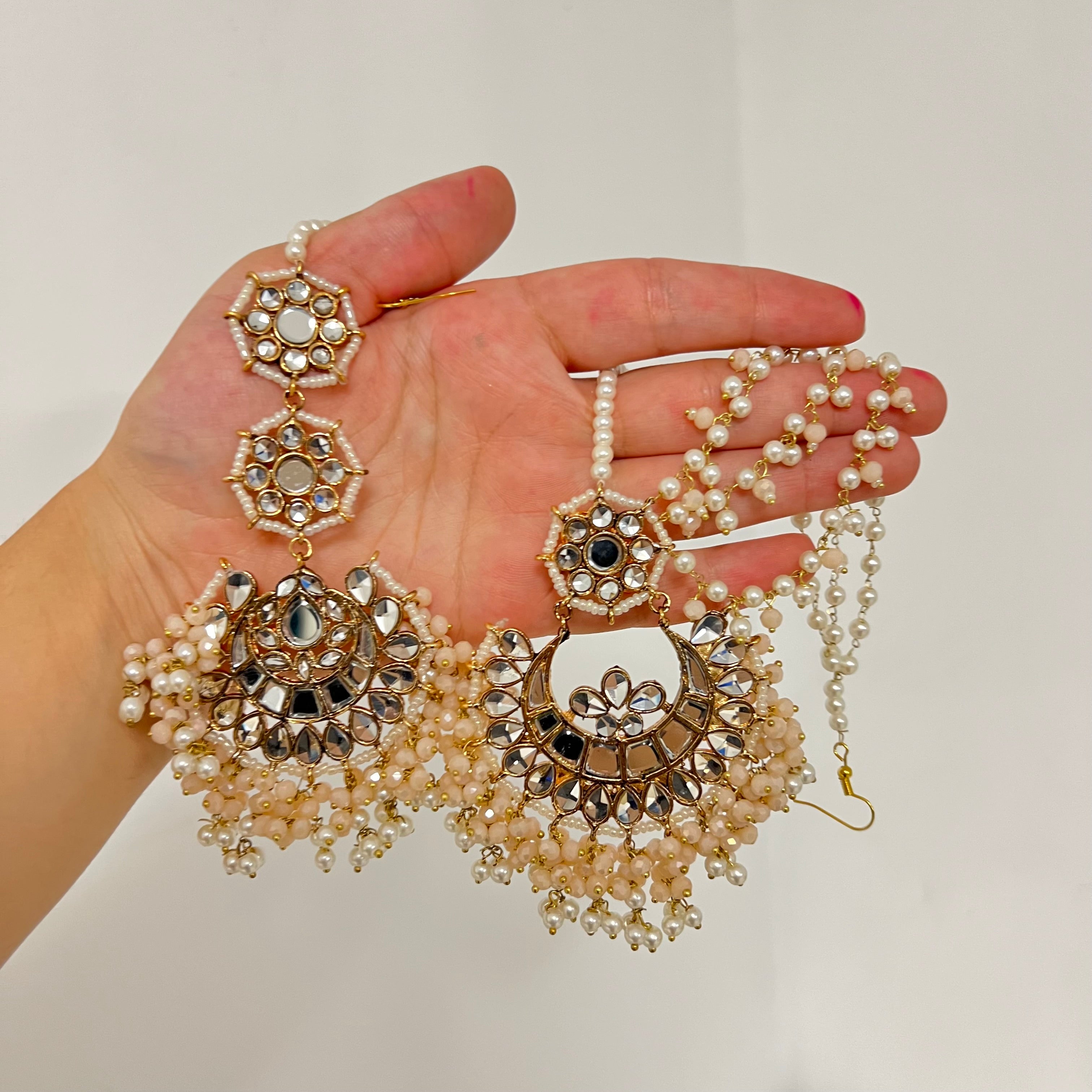 Selena Earring Tikka Set