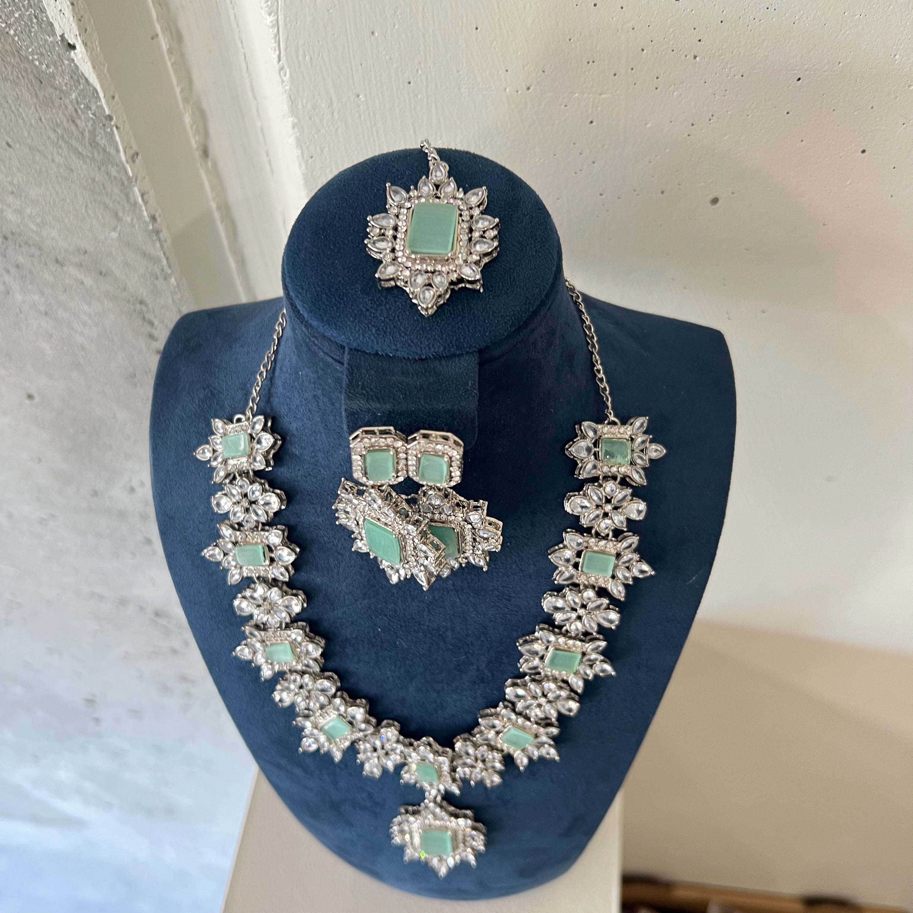 Ayma Necklace Set Mint