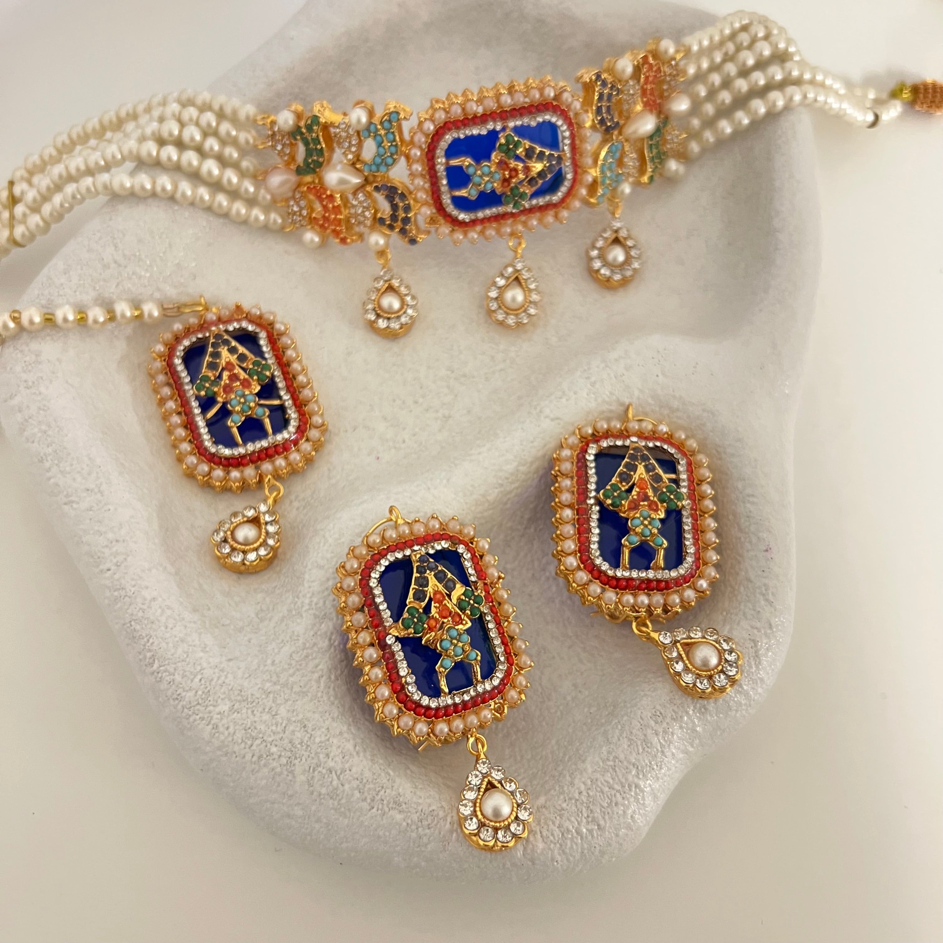 Farida Choker Set