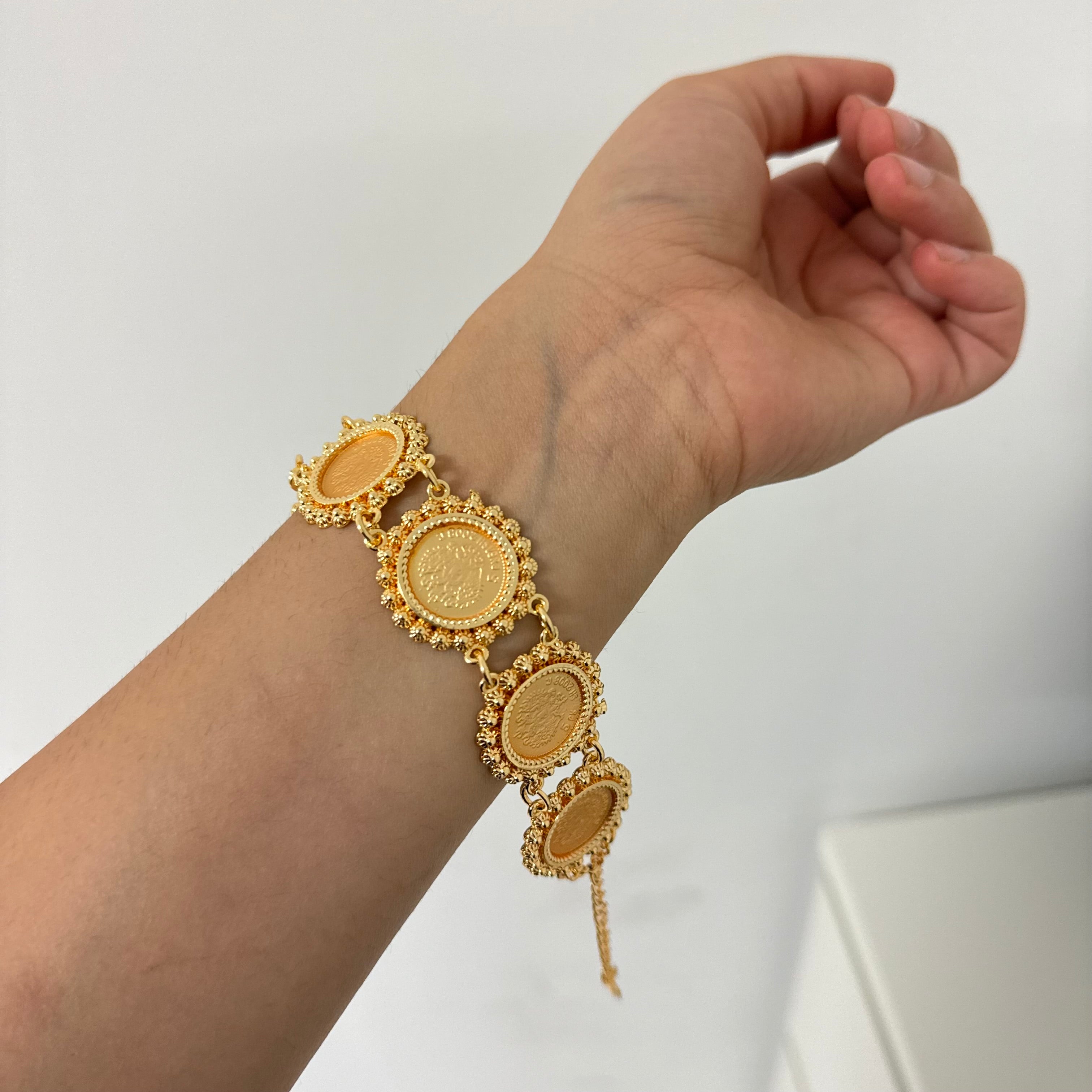 Nusrat Gold Bracelet