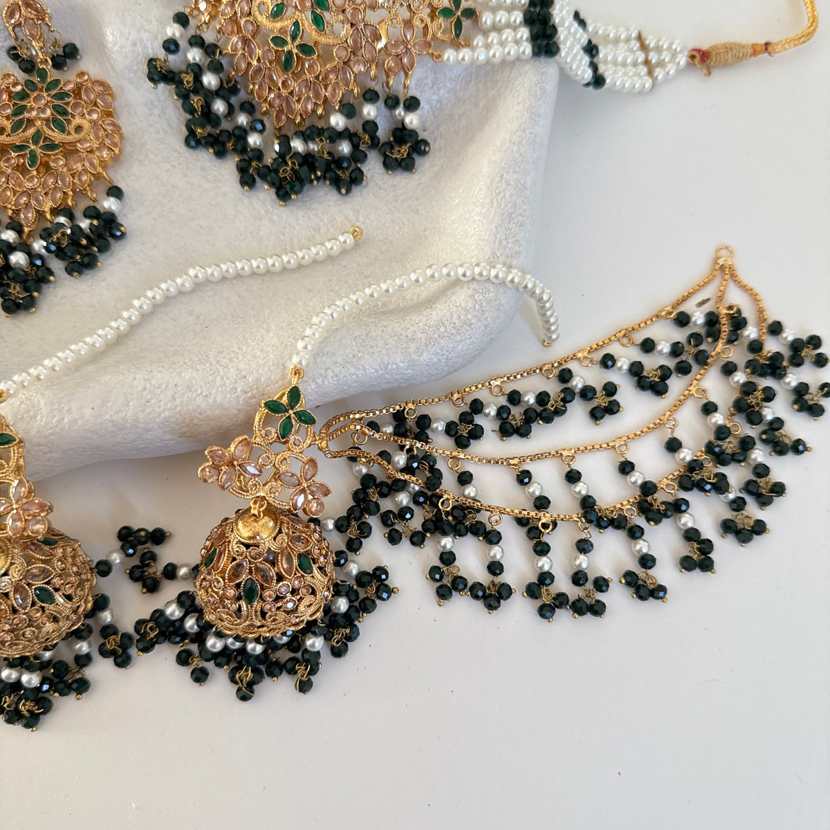 Mahira Choker Set