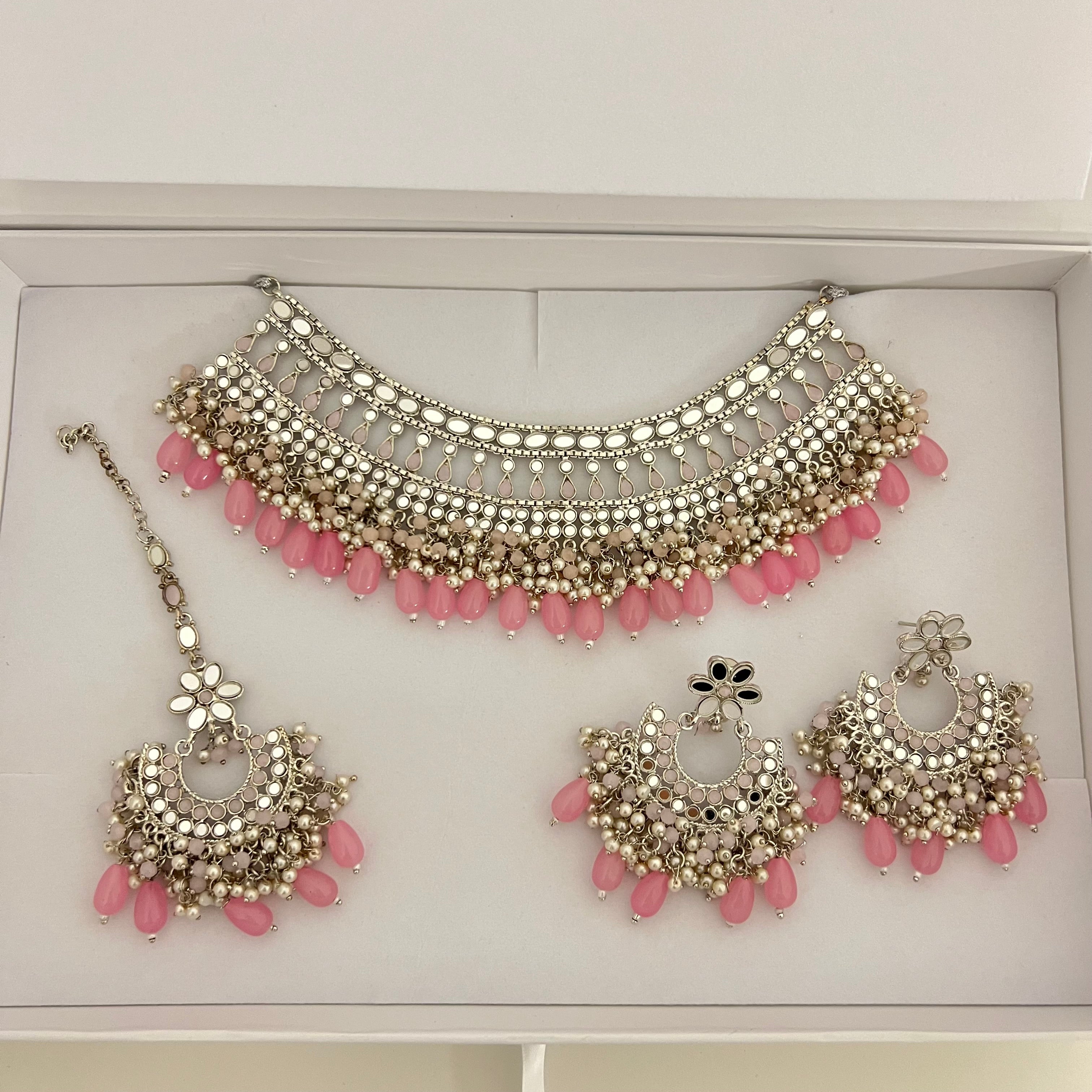 Kiara Necklace Set Pink