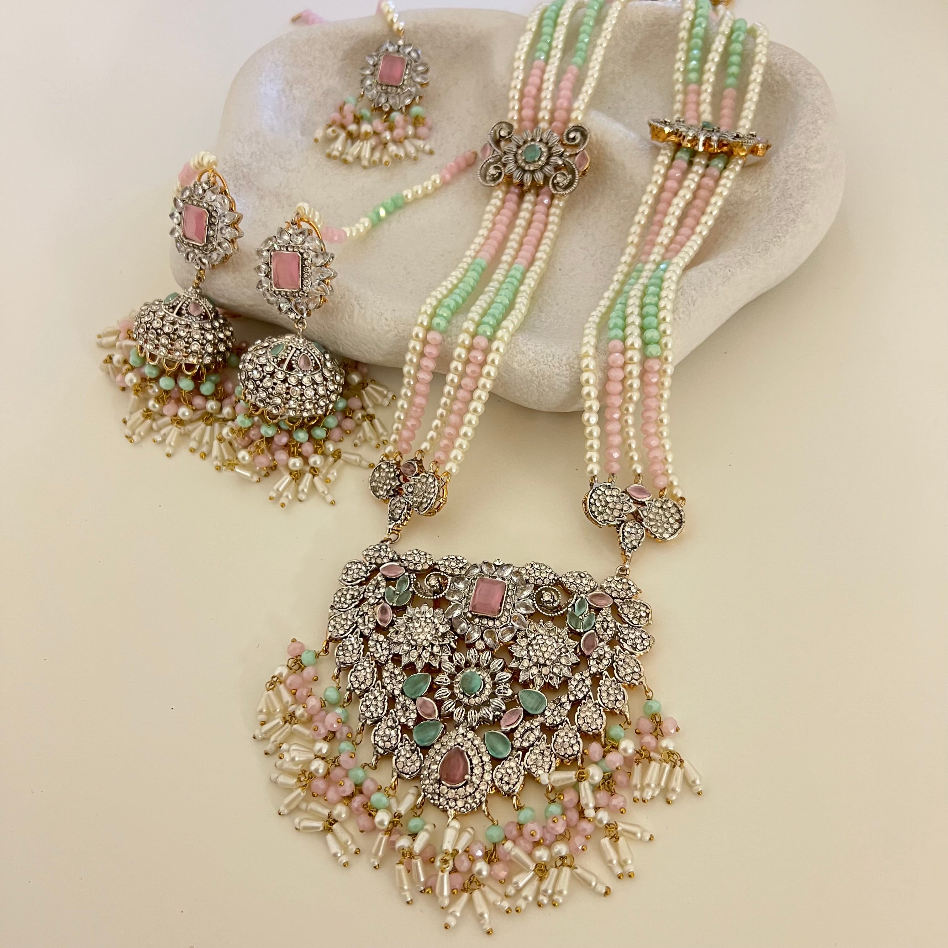 Alisha Long Necklace Set