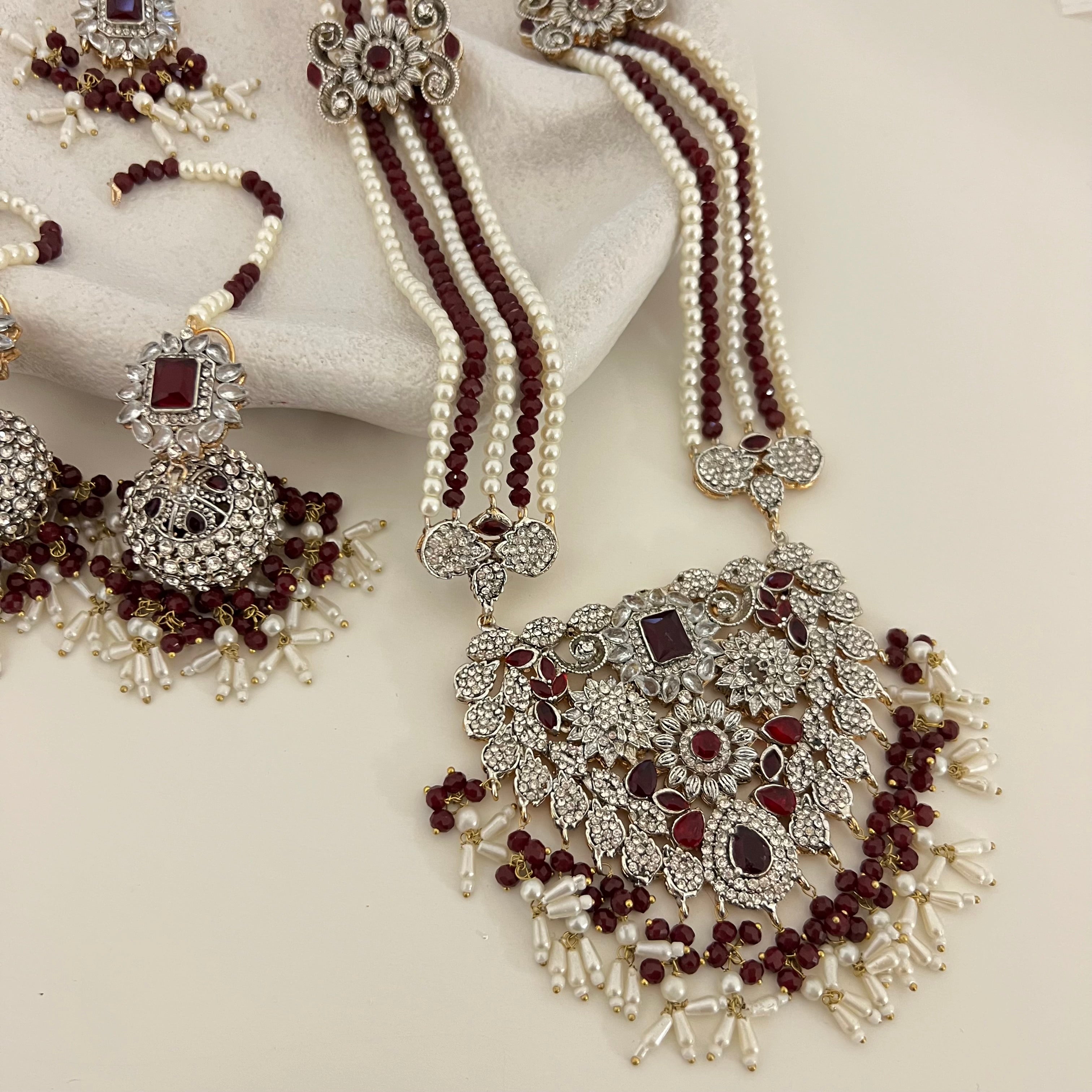 Alisha Long Necklace Set