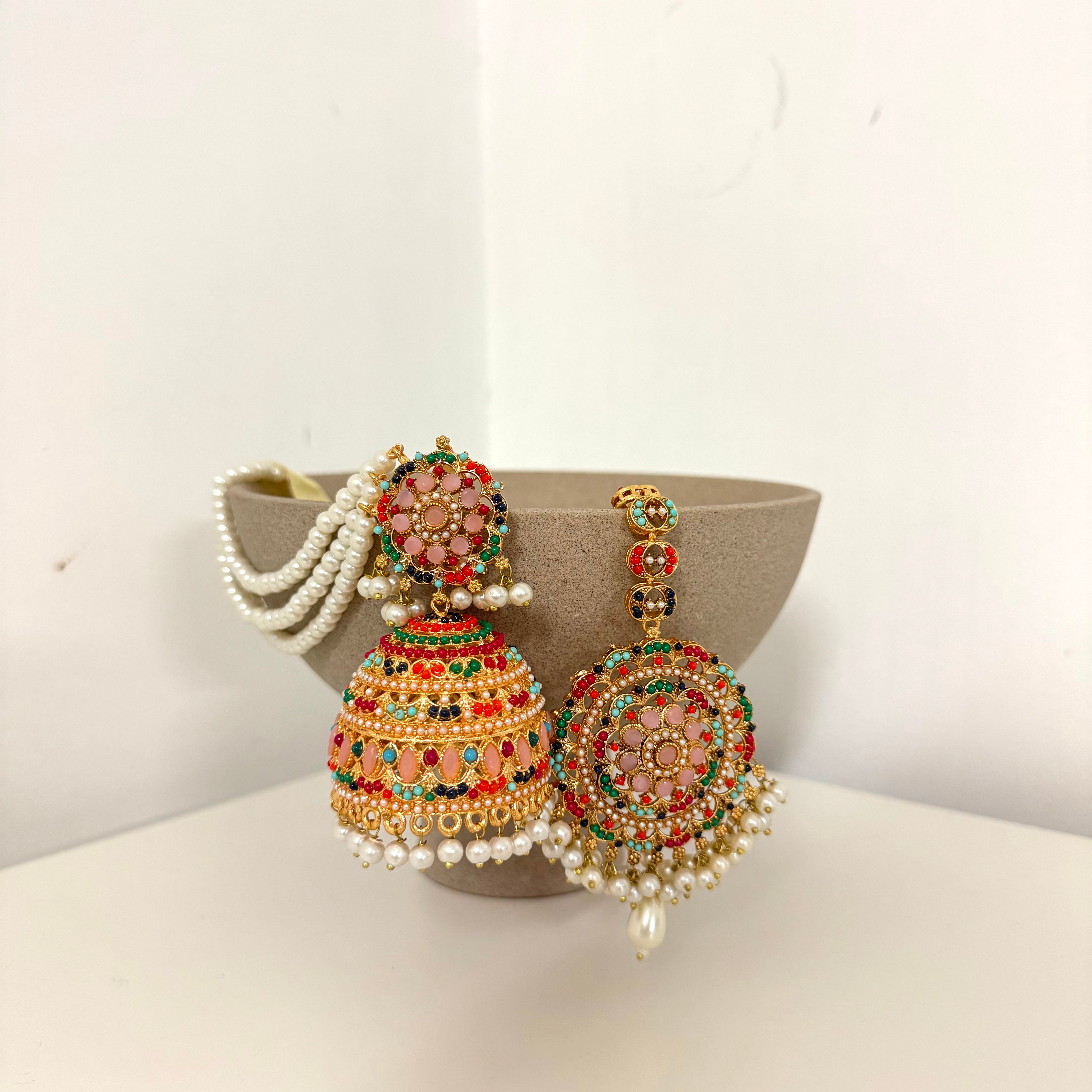 Zeenia Earrings & tikka