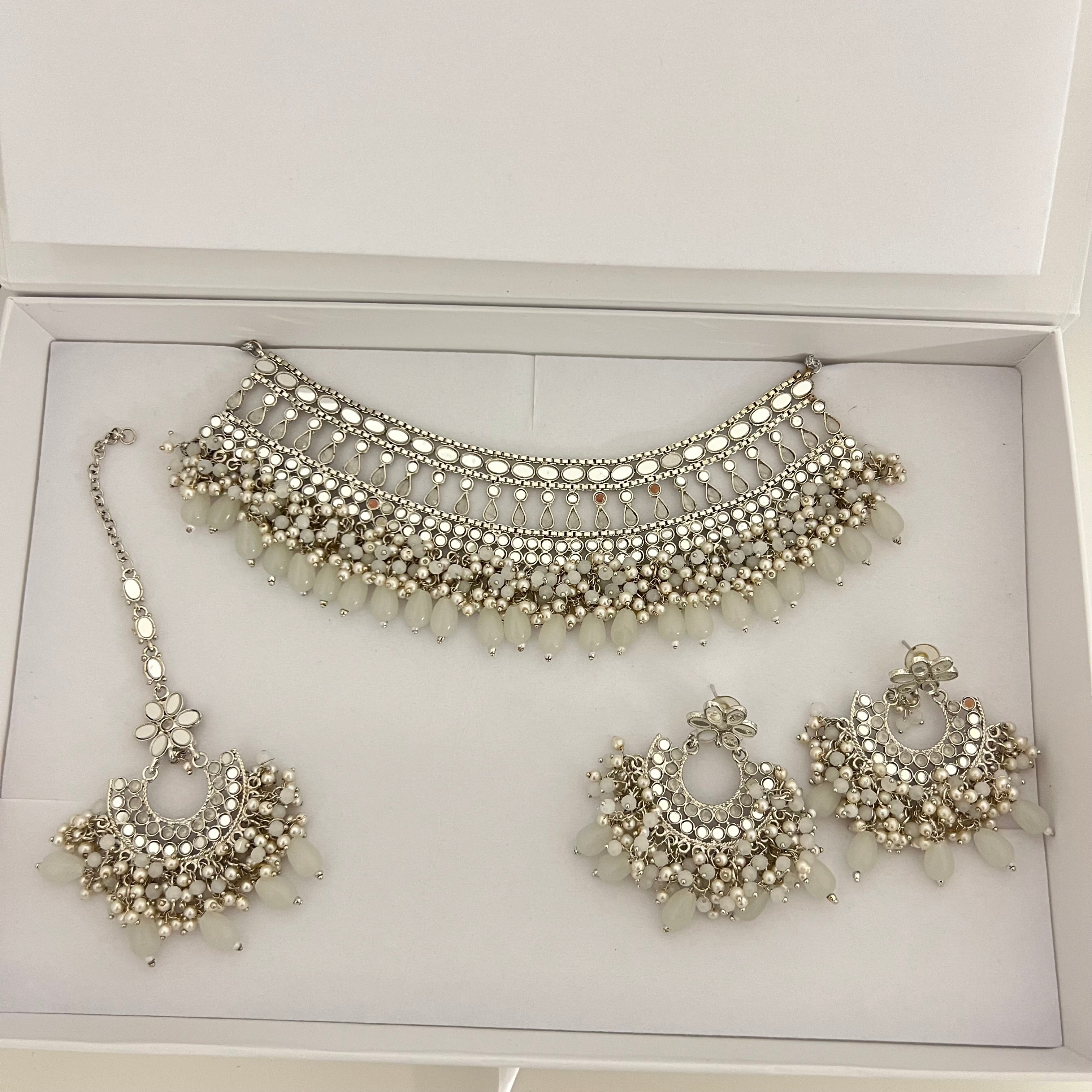 Kiara Necklace Set Silver