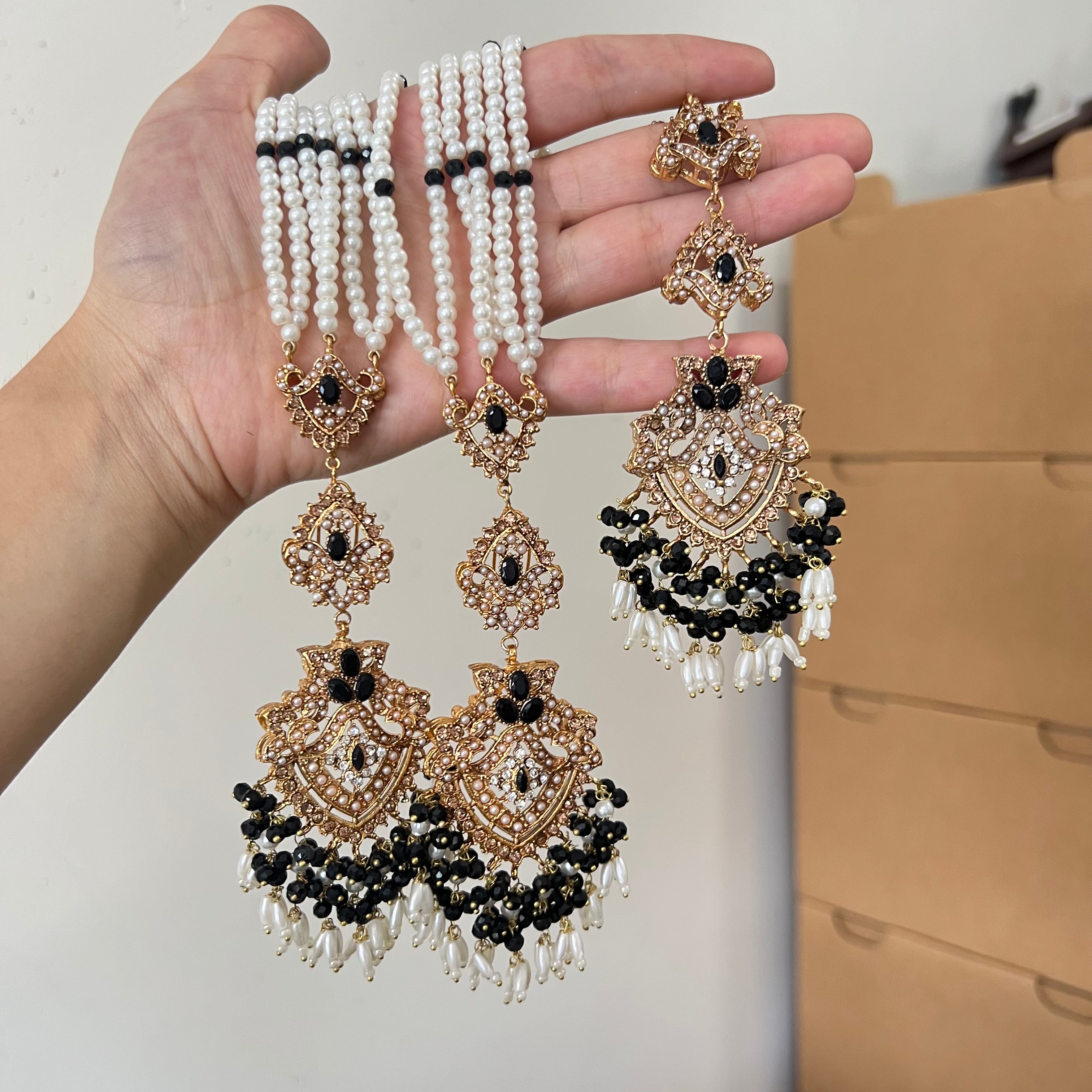 Sureya Earrings & Tikka Black