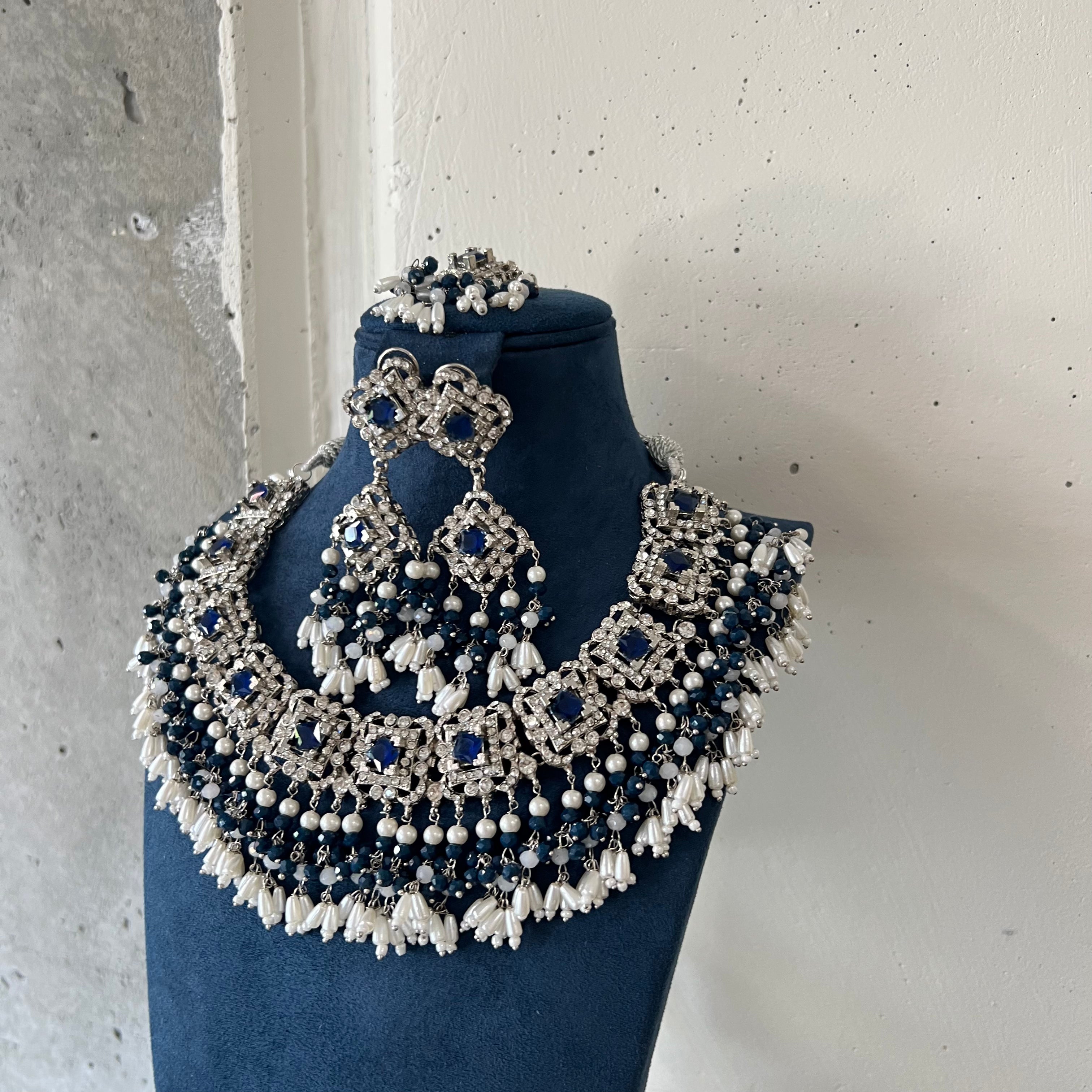 Sana Necklace Set Navy Blue