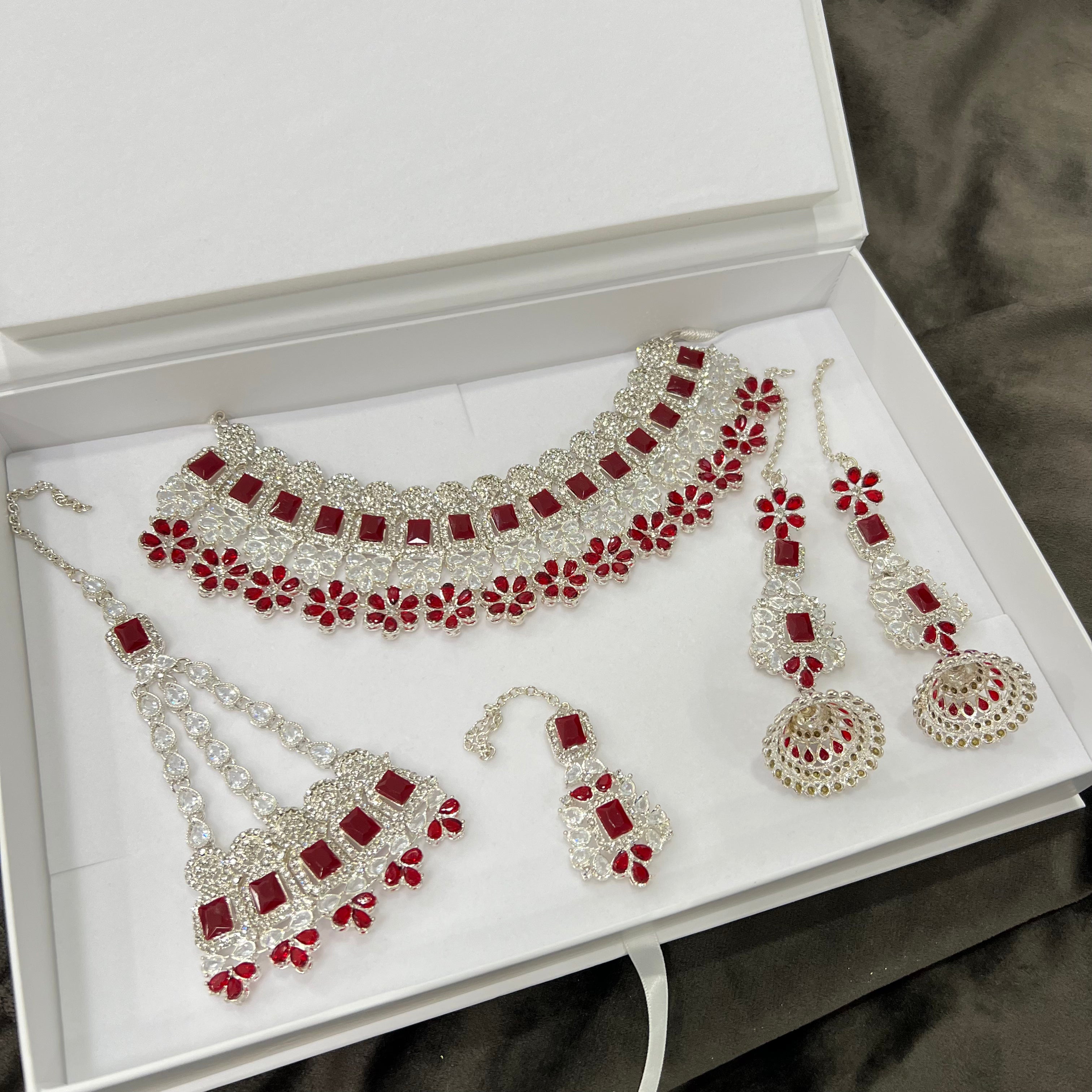 Hafsah Necklace Set Red