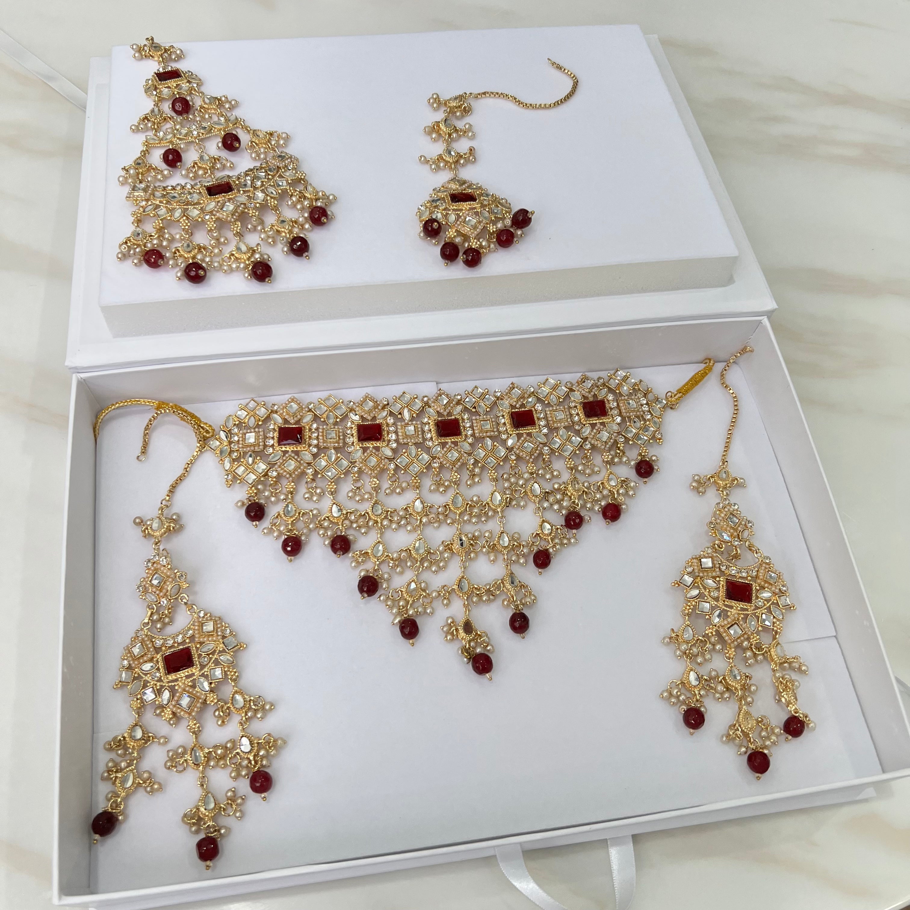 Farhaa Choker Set Red