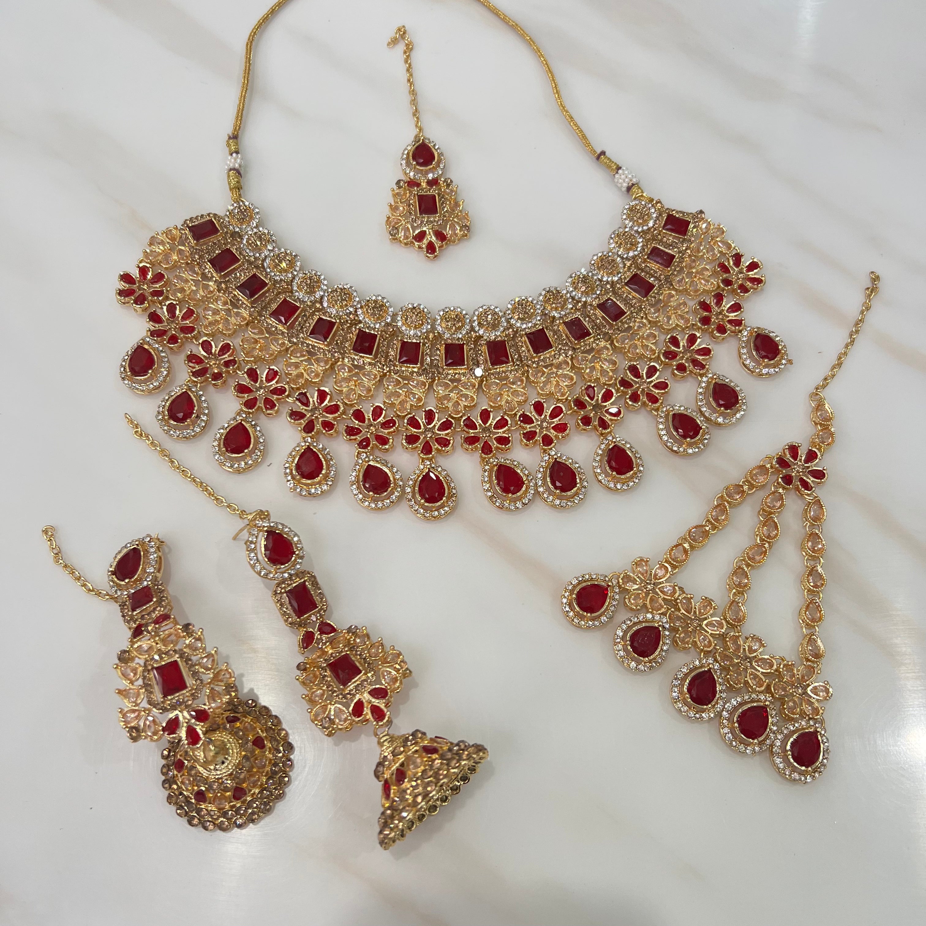 Hafsah Necklace Set Red & Gold