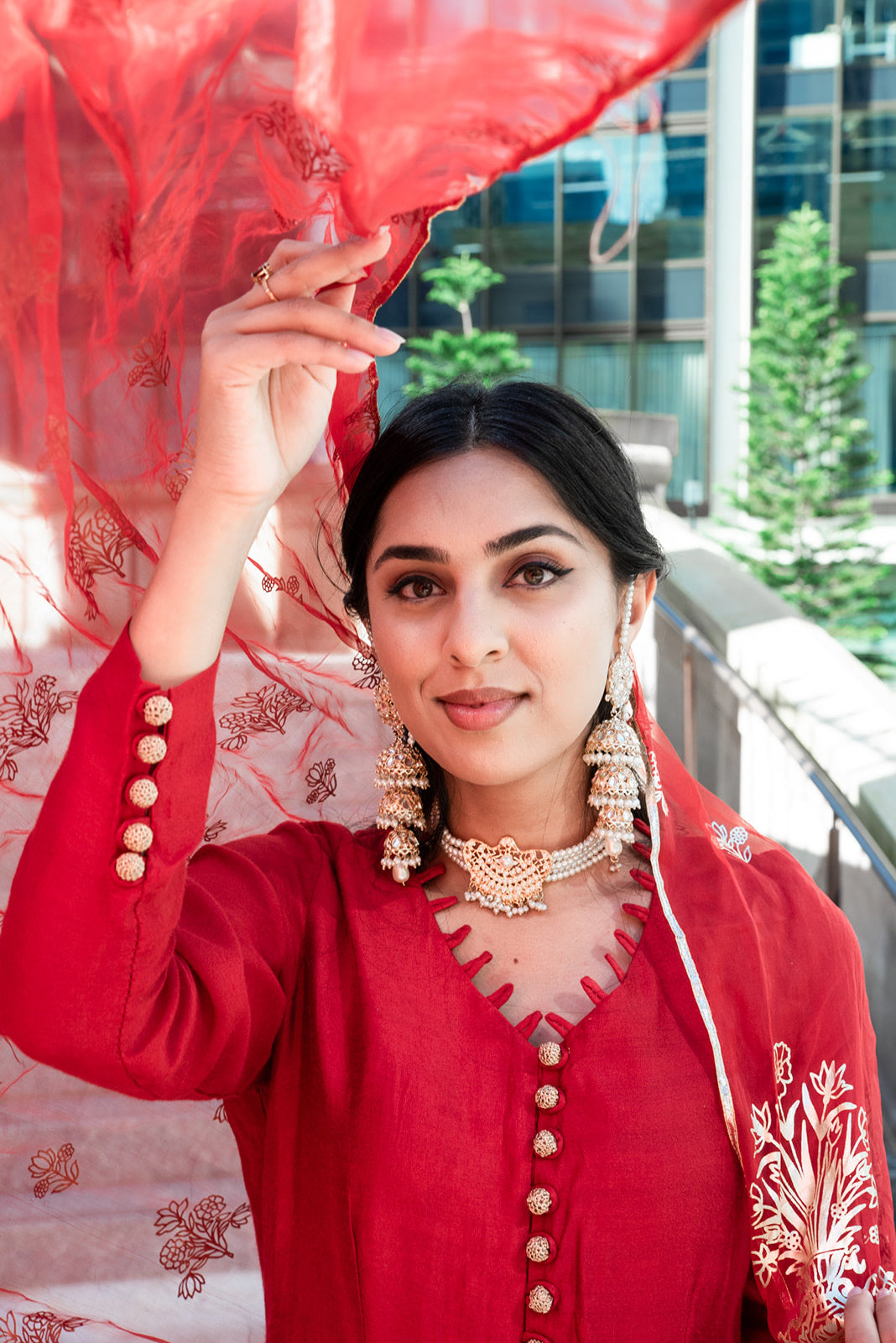 Arooj Jhumki Earrings & Saharey Gold