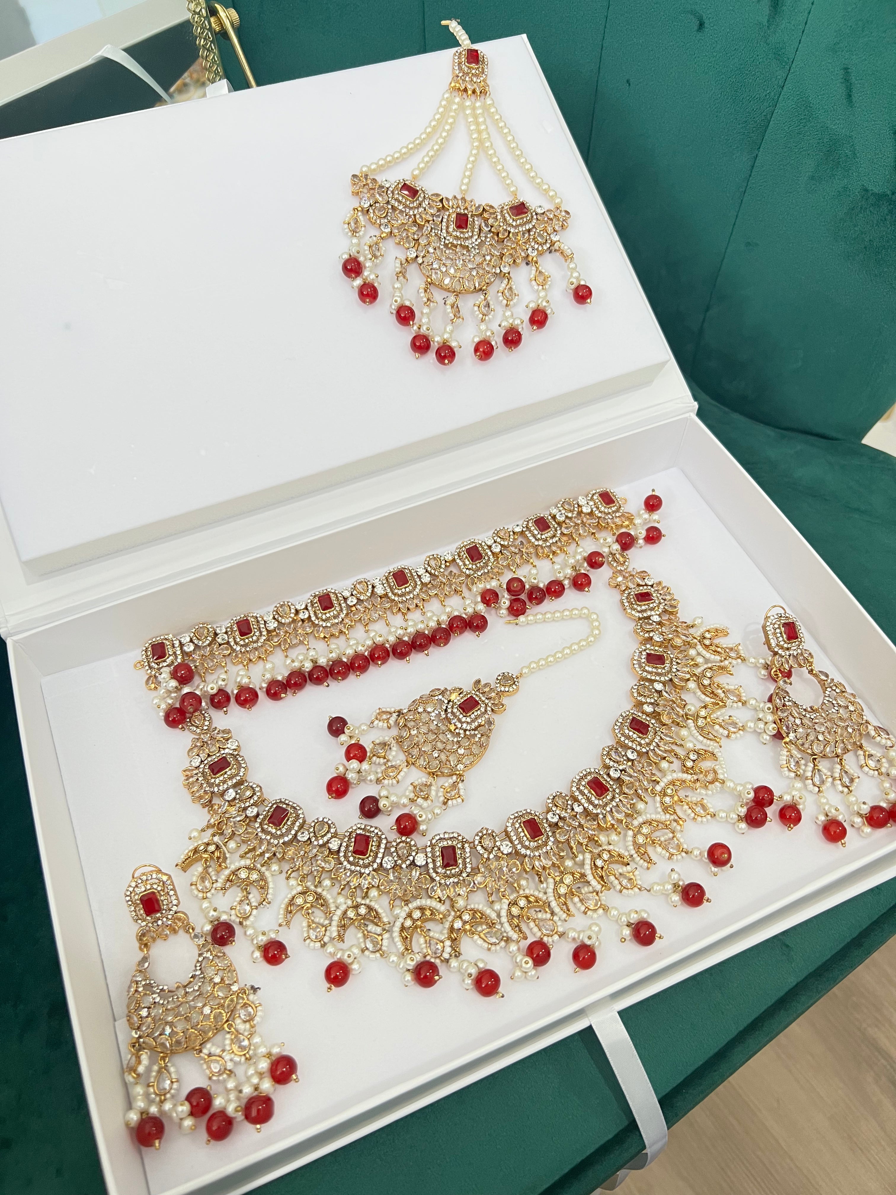 Enas Bridal Set Red