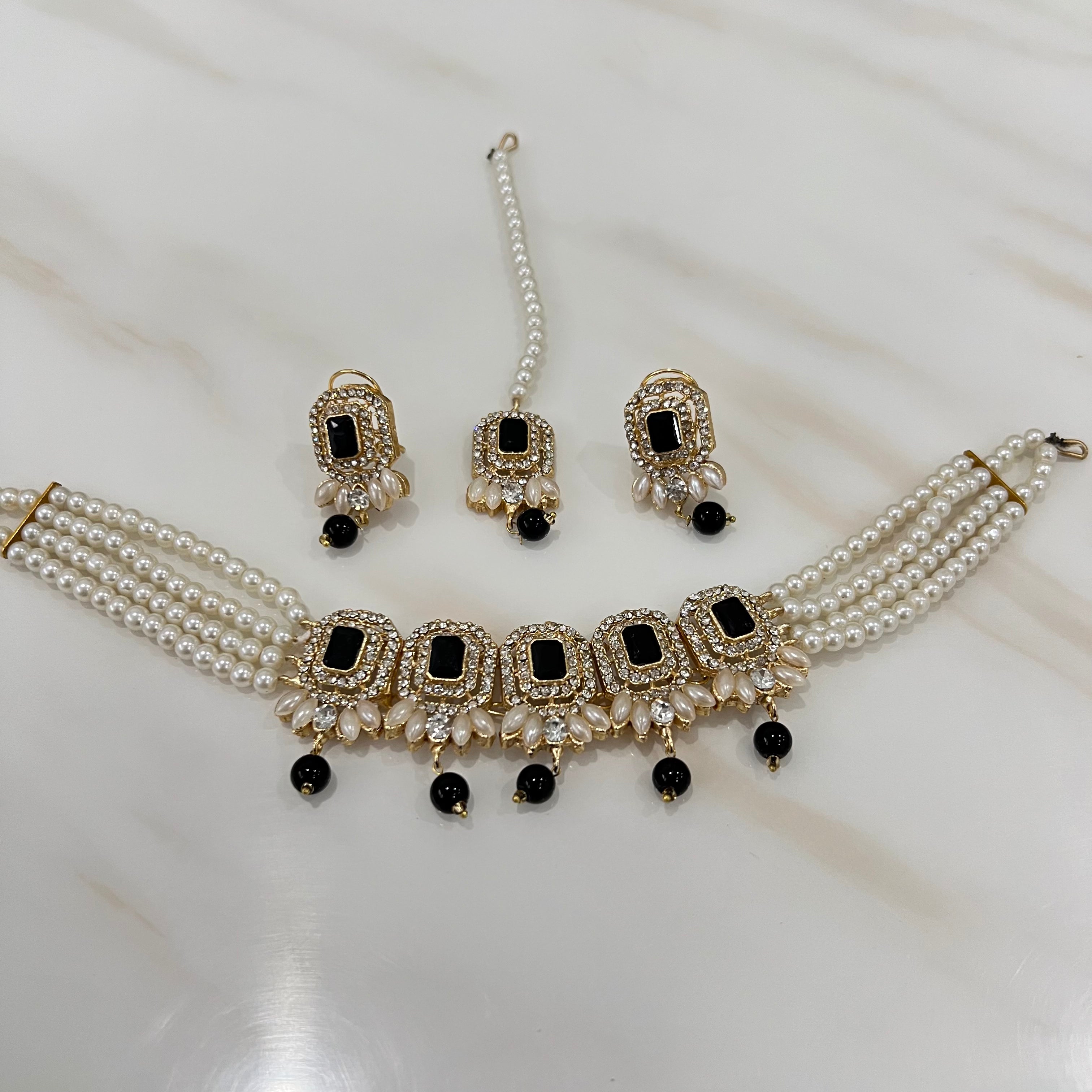 Nazia Choker Set Black