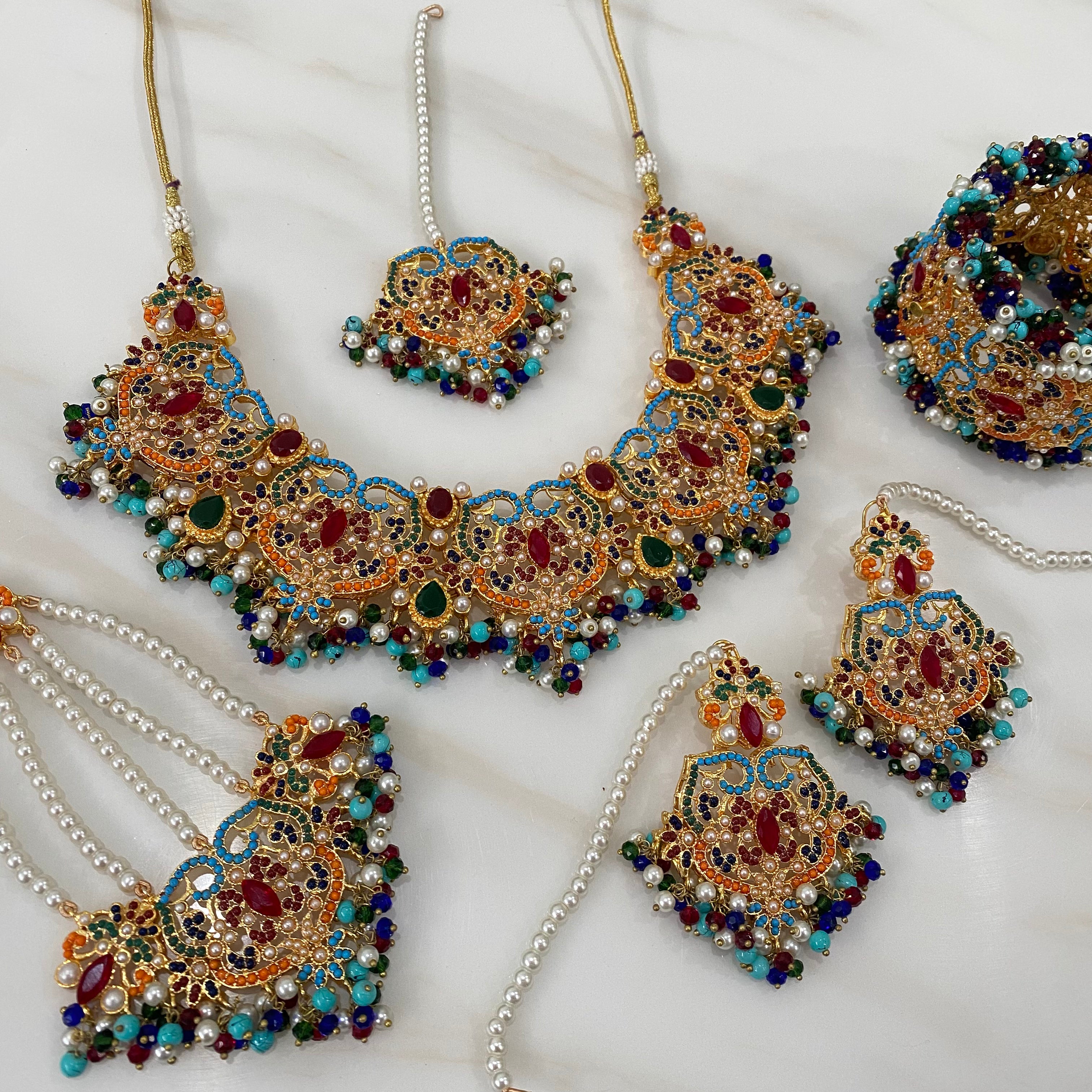 Noratan Necklace Set