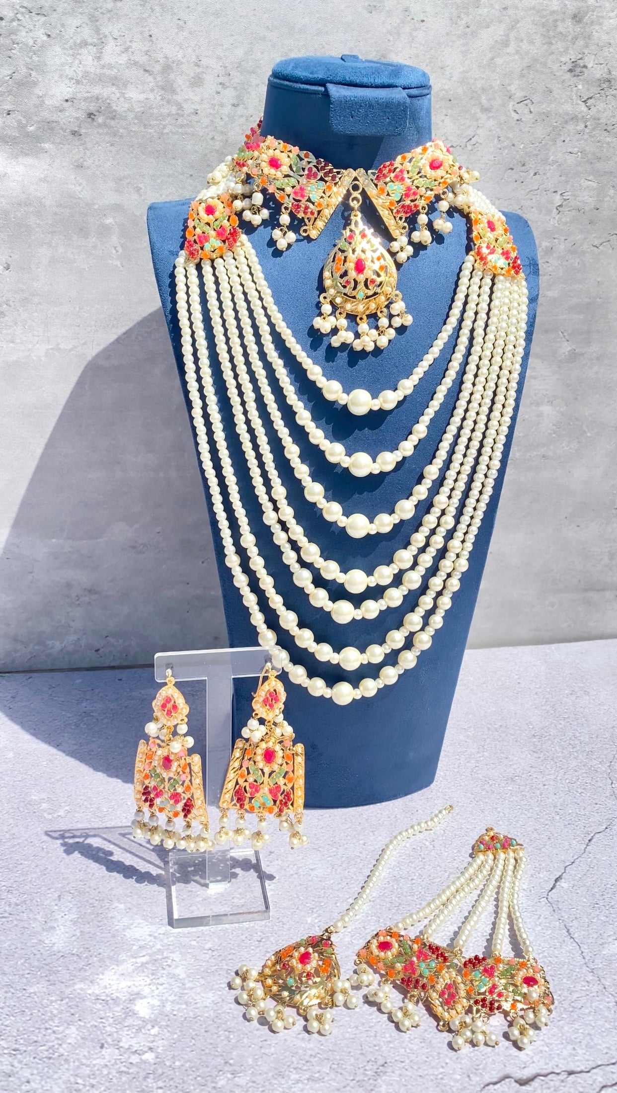 Amira Necklace Set